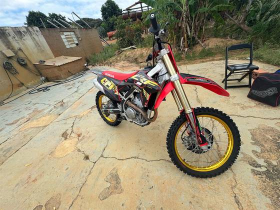 HONDA CRF 250R HONDA CRF 250R
